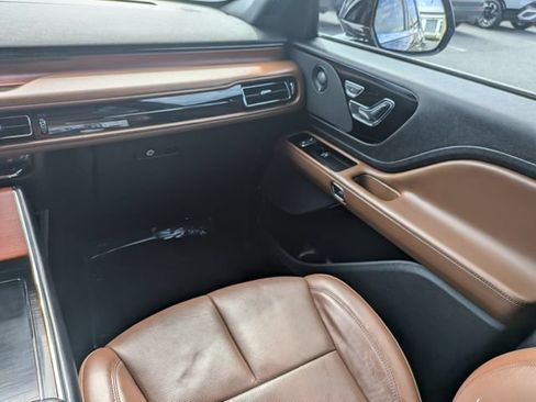 Certified 2020 Lincoln Aviator Reserve RWD image 17