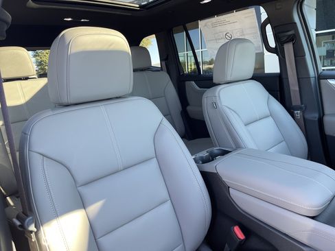 New 2026 GMC Acadia Elevation w/ Elevation Premium Package image 20