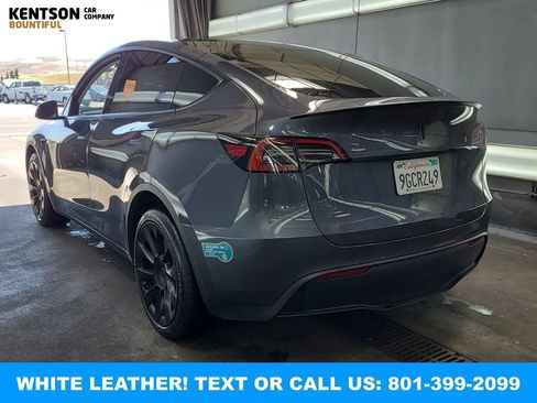 Used 2023 Tesla Model Y Long Range AWD/4WD image 3
