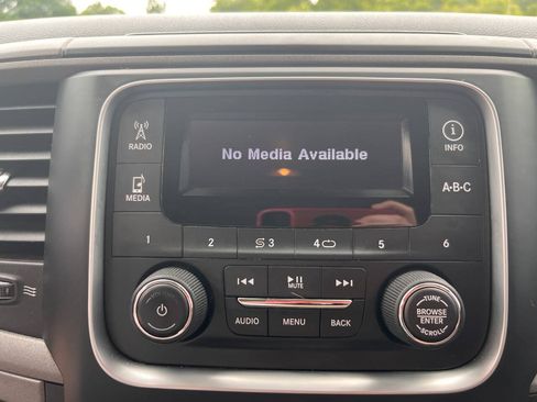 Used 2014 RAM 2500 Tradesman w/ Chrome Appearance Group AWD/4WD image 38