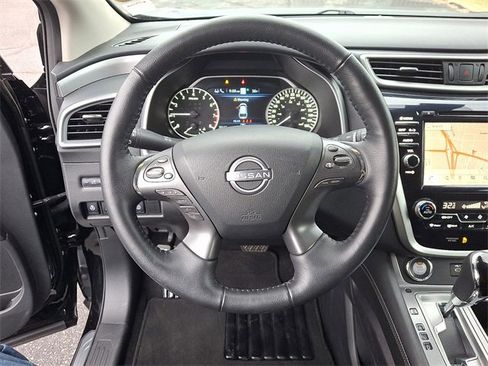 Used 2024 Nissan Murano SV image 19
