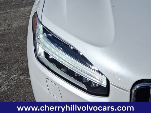 Certified 2023 Volvo XC90 B5 Core w/ Climate Package image 10