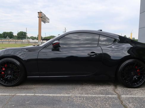 Used 2017 Subaru BRZ Limited w/ Performance Package RWD image 7
