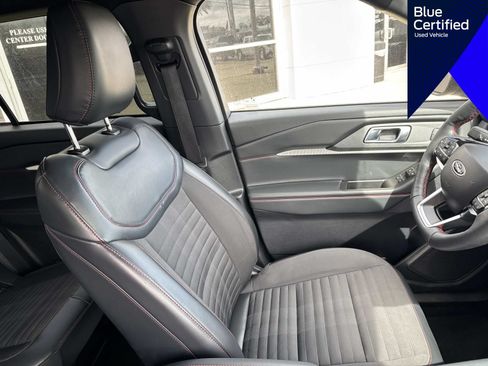 Certified 2025 Ford Explorer ST-Line AWD/4WD image 15