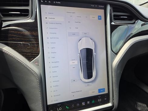 Used 2018 Tesla Model S 75D AWD/4WD image 32