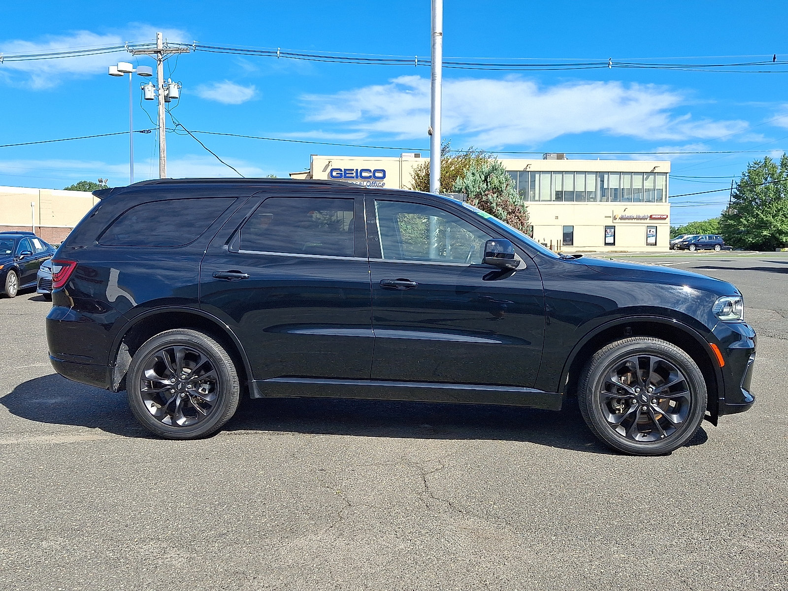 Used 2024 Dodge Durango GT w/ Blacktop Package AWD/4WD image 8