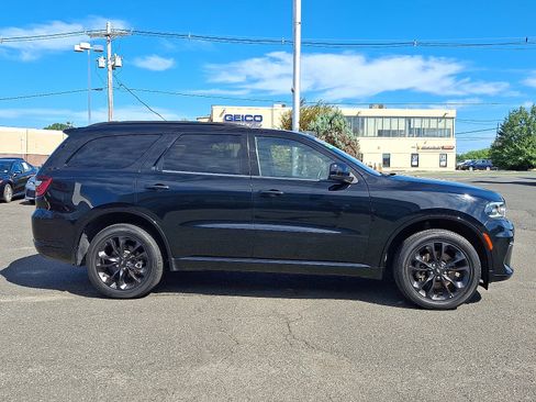 Used 2024 Dodge Durango GT w/ Blacktop Package AWD/4WD image 8