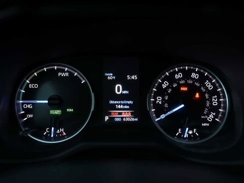 Certified 2020 Toyota RAV4 LE image 26