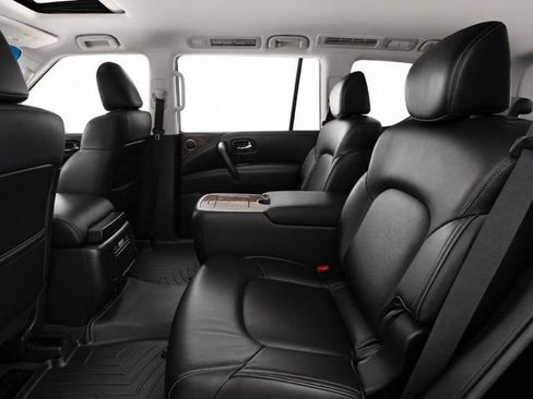 Used 2017 INFINITI QX80 4WD image 16
