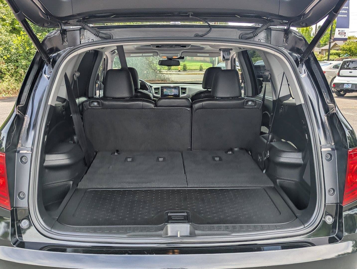 Used 2016 Honda Pilot Touring image 33