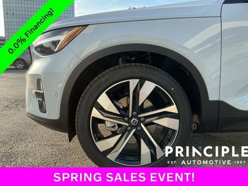 New 2026 Volvo XC40 B4 Plus image 9