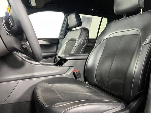 Used 2023 Jeep Grand Cherokee Altitude AWD/4WD image 17