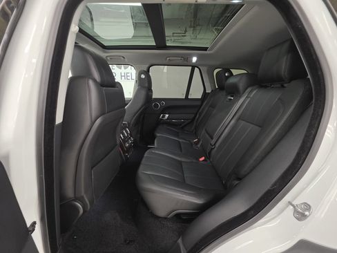 Used 2016 Land Rover Range Rover Supercharged AWD/4WD image 19