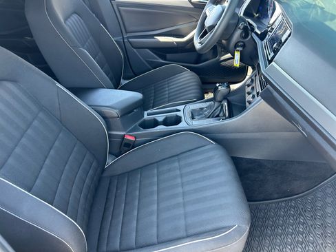Used 2023 Volkswagen Jetta Sport image 18