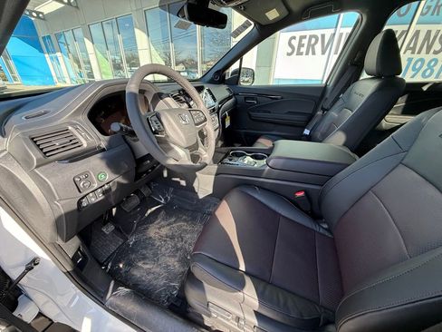 New 2026 Honda Ridgeline Black Edition image 15