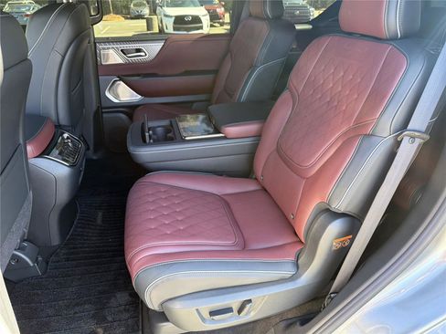 Used 2025 INFINITI QX80 Autograph AWD/4WD image 22