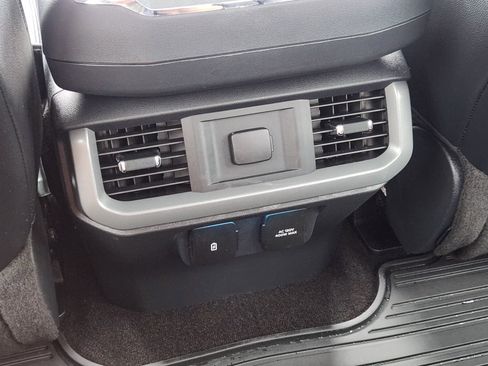 Used 2022 Ford F150 Lariat w/ FX4 Off-Road Package AWD/4WD image 32