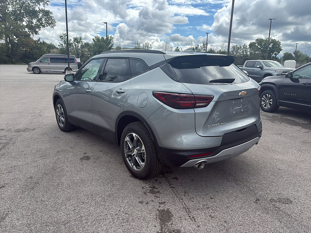 New 2026 Chevrolet Blazer LT AWD/4WD image 3