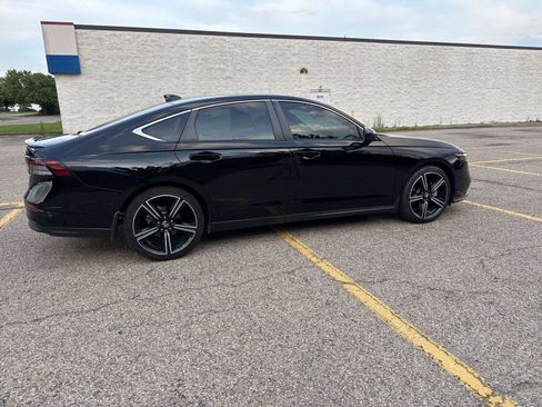 Used 2023 Honda Accord Sport image 26