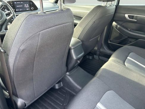 Used 2022 Hyundai Sonata SE image 16