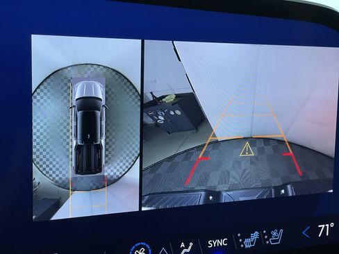 New 2025 Chevrolet Silverado EV LT image 76