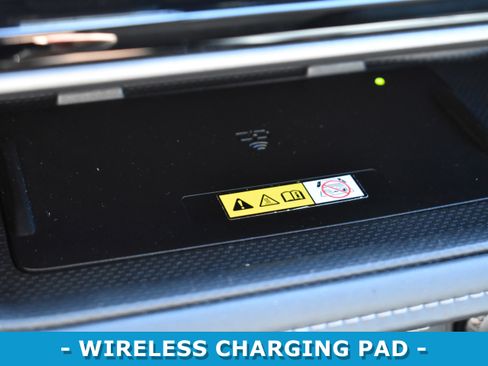 Used 2023 Toyota Highlander L image 16