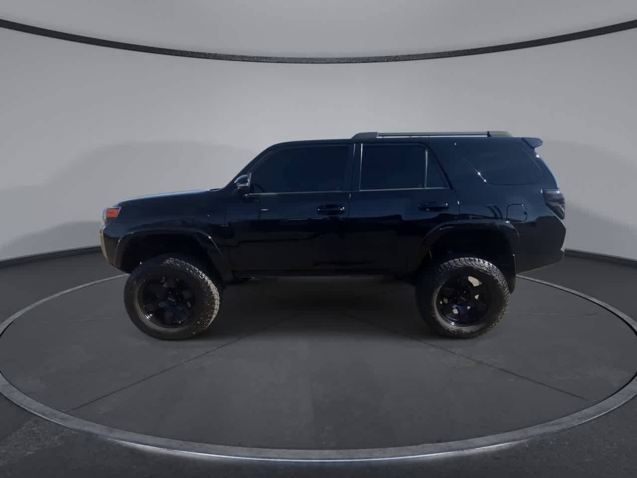 Used 2022 Toyota 4Runner SR5 Premium w/ Moonroof Package AWD/4WD image 6