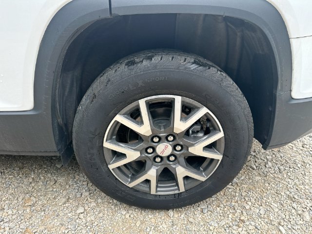 Used 2023 GMC Acadia SLE FWD image 48
