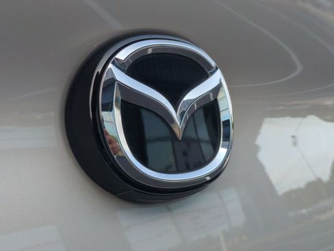 Used 2025 MAZDA MAZDA3 s FWD image 6