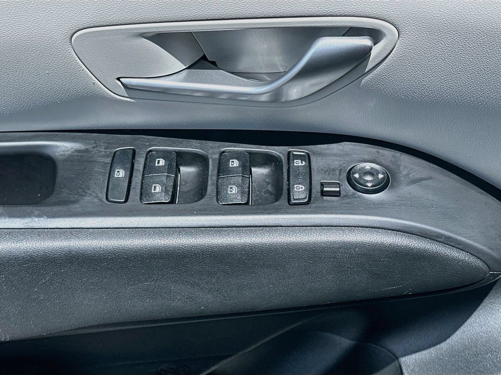 Used 2024 Hyundai Tucson SEL FWD image 16
