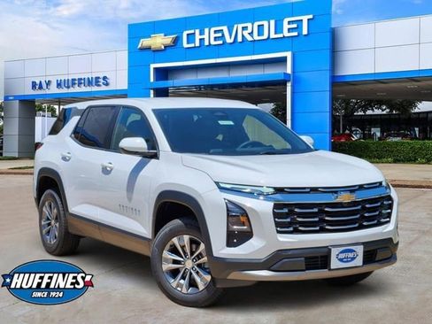 New 2026 Chevrolet Equinox LT w/ Convenience Package II AWD/4WD image 1