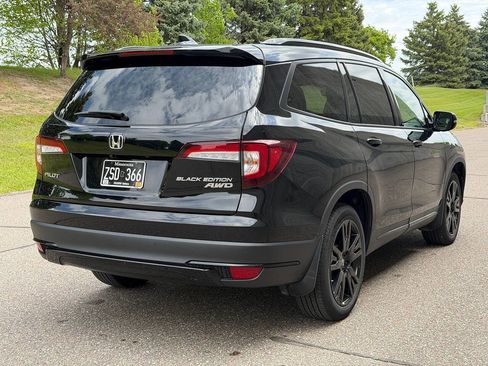 Used 2022 Honda Pilot Black Edition image 3