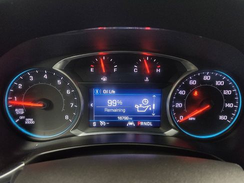 Used 2020 Chevrolet Equinox LT FWD image 23