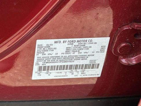 Used 2023 Ford Explorer XLT w/ Equipment Group 202A AWD/4WD image 36