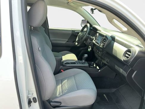 Used 2022 Toyota Tacoma SR w/ SX Package RWD image 17