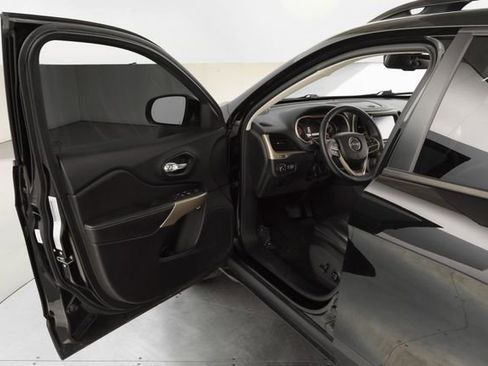 Used 2017 Jeep Cherokee High Altitude AWD/4WD image 15