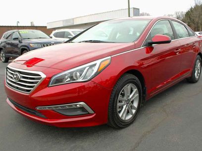 Used 2015 Hyundai Sonata SE w/ Option Group 09