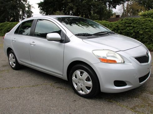 Used 2010 Toyota Yaris Sedan image 1