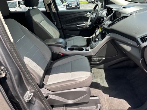 Used 2014 Ford Escape SE w/ Equipment Group 201A FWD image 18