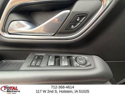 Used 2023 Chevrolet Suburban RST w/ Luxury Package AWD/4WD image 10