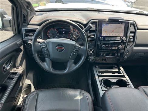 Used 2021 Nissan Titan PRO-4X w/ Pro-4x Convenience Package AWD/4WD image 13