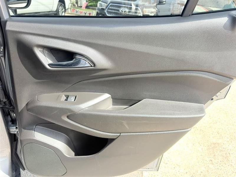 Used 2024 Chevrolet Trax LS w/ Driver Confidence Package FWD image 22