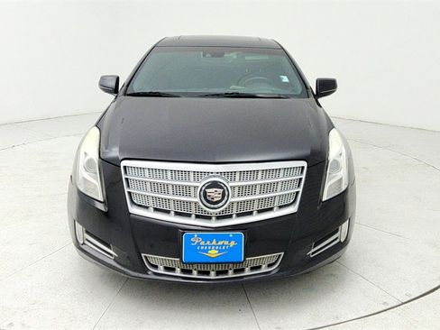 Used 2013 Cadillac XTS Platinum w/ Driver Assist Package image 2