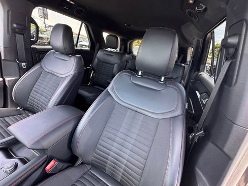 Used 2026 Ford Explorer ST-Line w/ ST-Line Street Pack RWD image 20