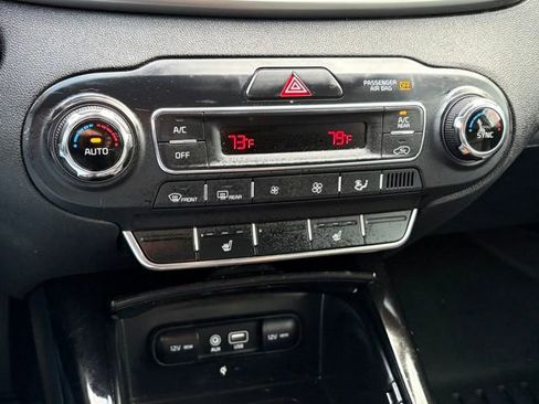 Used 2019 Kia Sorento SX image 14