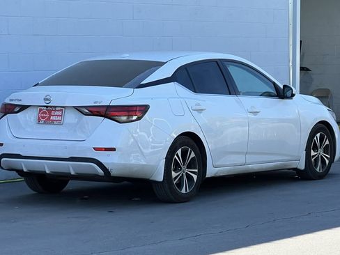 Used 2021 Nissan Sentra SV image 3
