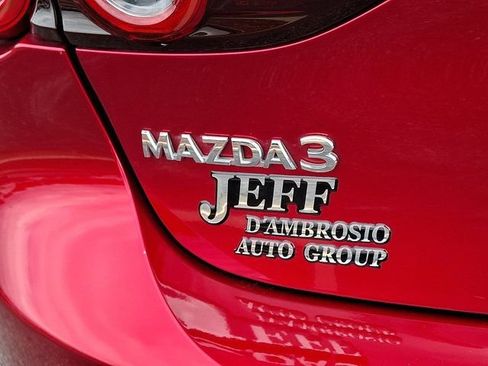 Used 2020 MAZDA MAZDA3 Hatchback w/ Preferred Package FWD image 35