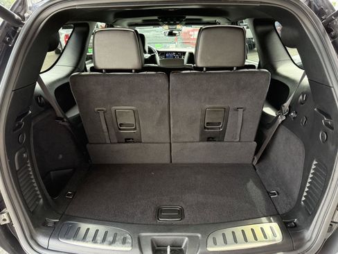 Used 2024 Dodge Durango GT AWD/4WD image 13