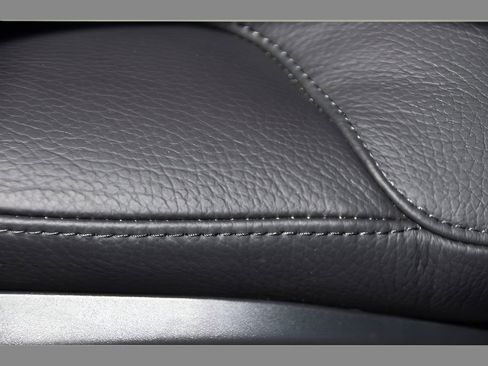 Certified 2023 Volvo XC60 B5 Plus w/ Climate Package AWD/4WD image 34
