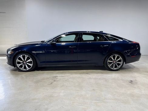 Used 2017 Jaguar XJ L Portfolio AWD/4WD image 4